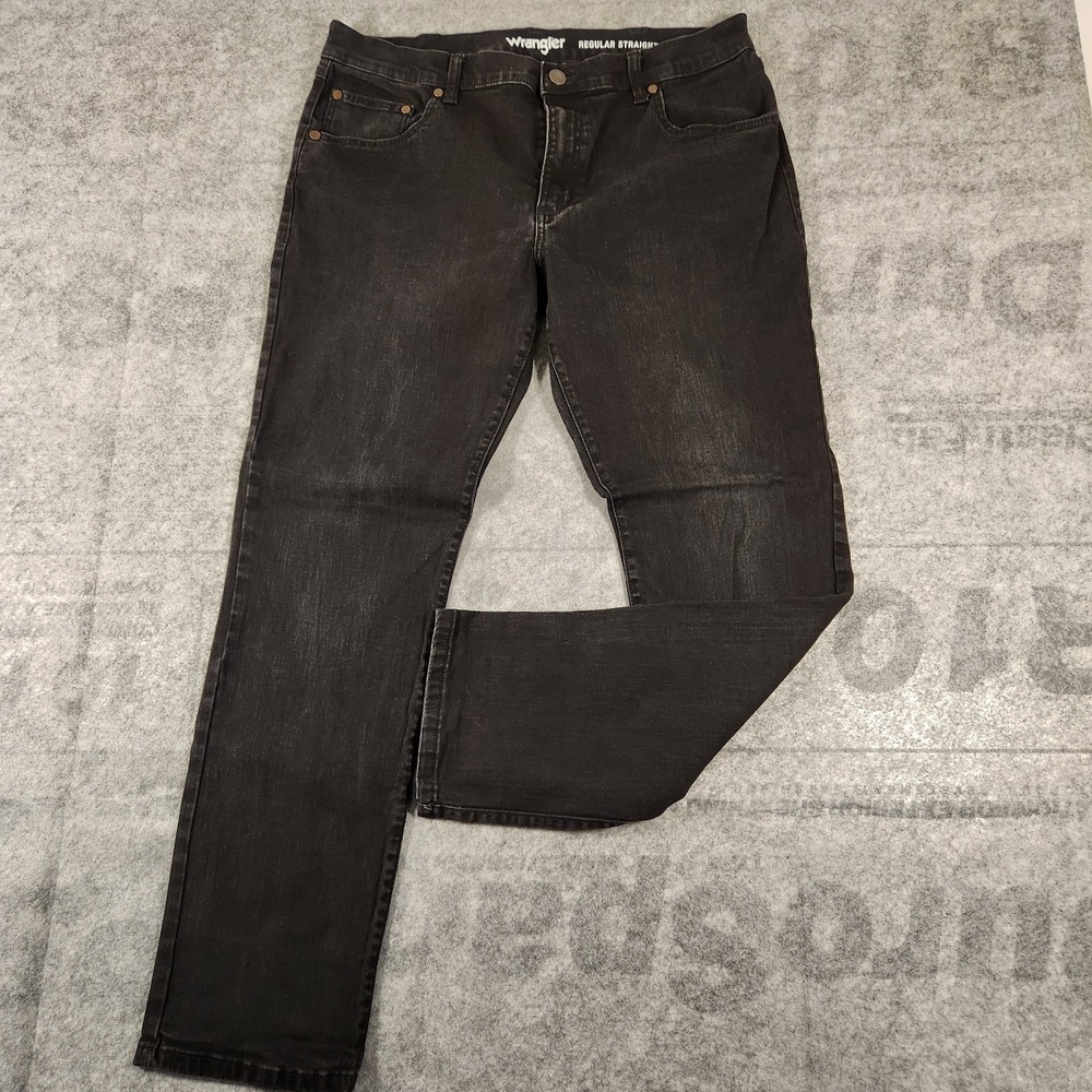 Wrangler Jeans Men's 34x32 Black Regular Straight‎ Fit Comfort Stretch